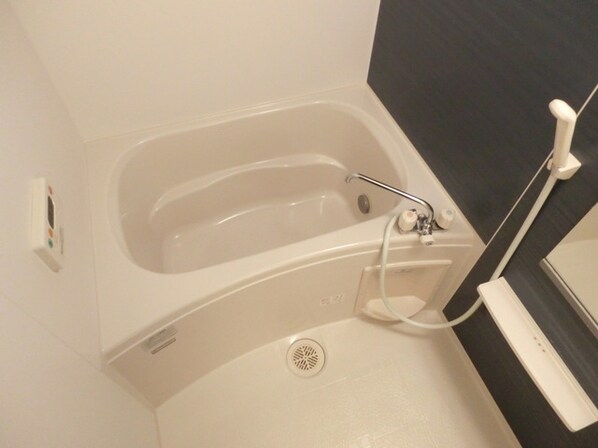 シャン・ド・フルール Bの物件内観写真